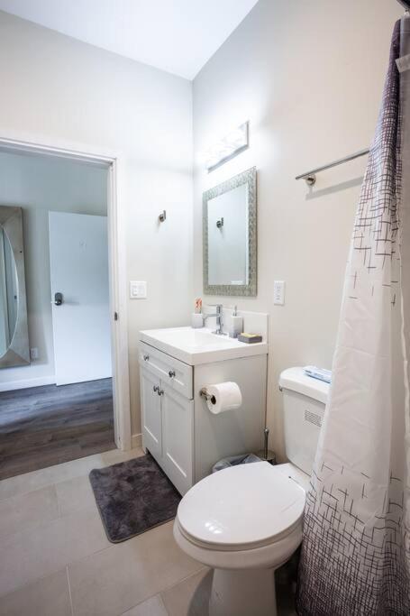 Studio With Large Balcony- San Diego Gateway エクステリア 写真